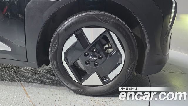 Kia EV3 Standard 2WD Air 2025 — фото 21