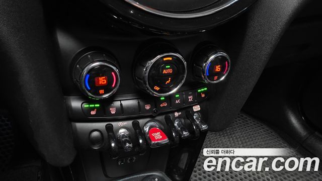 MINI Cooper 5Door HIGH 3rd 2018 — фото 16