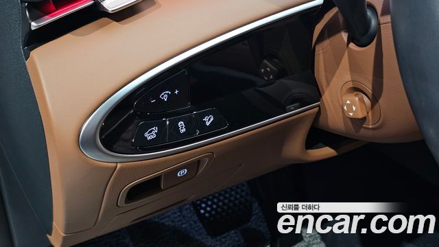 Genesis GV70 2.5T Gasoline AWD 2025 — фото 16