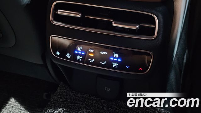 Genesis GV70 2.5T Gasoline AWD 2025 — фото 18