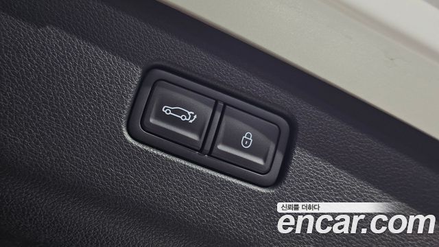 Genesis GV70 2.5T Gasoline AWD 2025 — фото 20