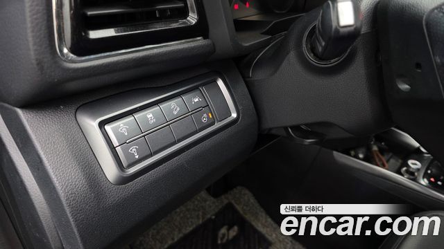 KG Mobility (SsangYong) Very New Tivoli Gasoline 1.5 2WD V3 2021 — фото 18