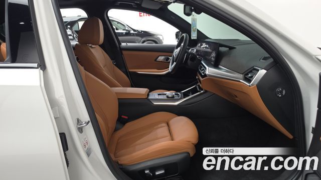 BMW 3 Series (G20) 320i M Sport 2023 — фото 32