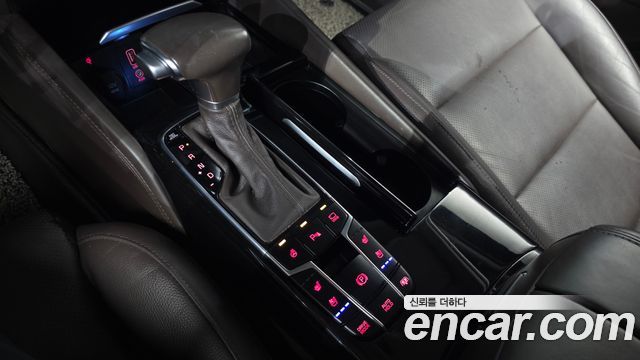 Kia K7 3.3 GDI Limited Plus 2017 — фото 9