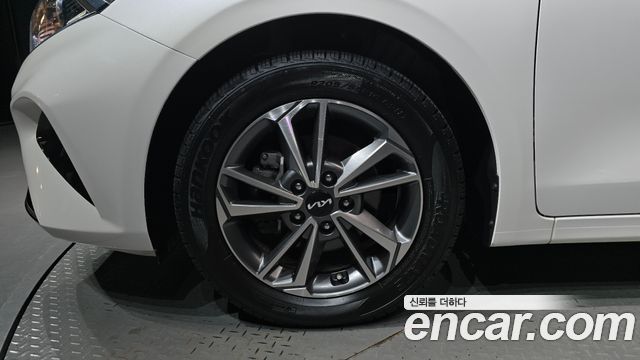 Kia K3 (II) 1.6 Prestige 2022 — фото 5