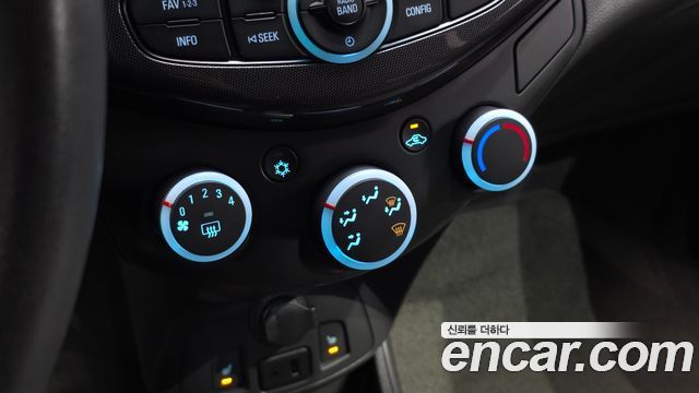 Chevrolet Spark LPG LT Standard 2014 — фото 14