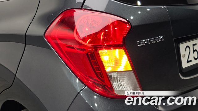 Chevrolet Spark Premier 2020 — фото 29