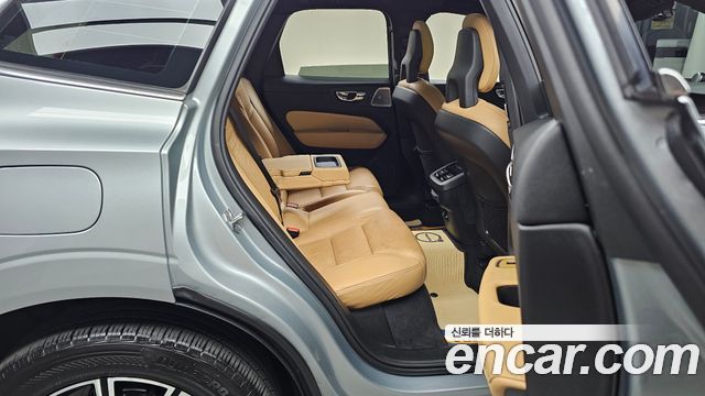 Volvo XC60 (II) D4 Inscription 2018 — фото 11