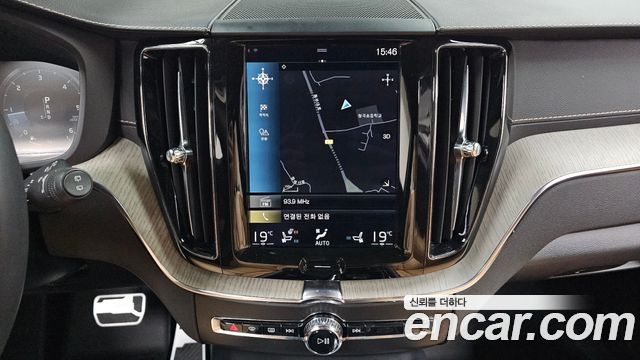 Volvo XC60 (II) D4 Inscription 2018 — фото 13