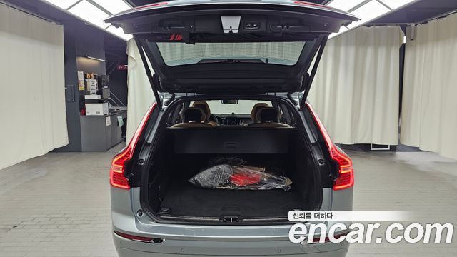 Volvo XC60 (II) D4 Inscription 2018 — фото 20