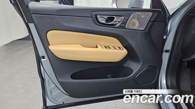 Volvo XC60 (II) D4 Inscription 2018 — фото 24