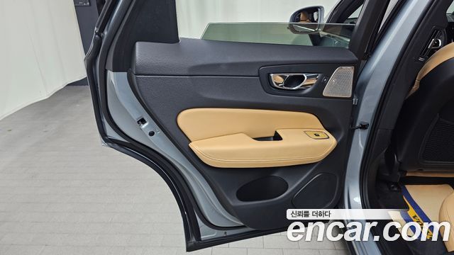 Volvo XC60 (II) D4 Inscription 2018 — фото 25