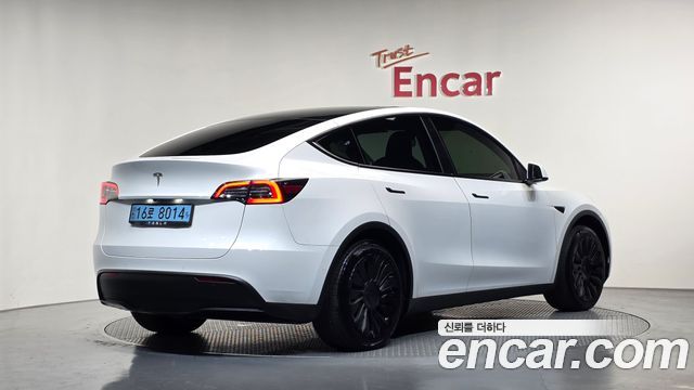 Tesla Model Y Standard Range RWD 2021 — фото 2