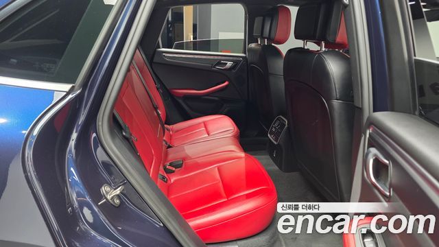 Porsche Macan 2.0 95B 2021 — фото 12
