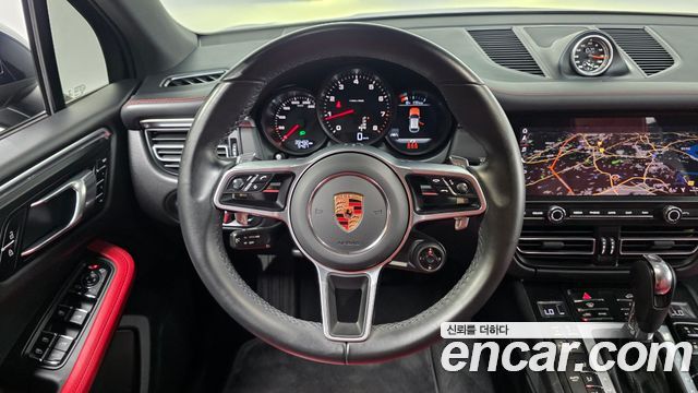 Porsche Macan 2.0 95B 2021 — фото 13
