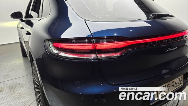 Porsche Macan 2.0 95B 2021 — фото 23