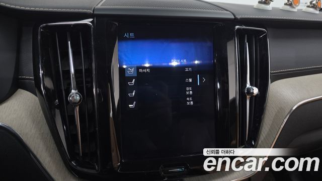Volvo XC60 (II) D5 Inscription 2018 — фото 17