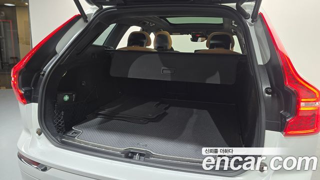 Volvo XC60 (II) D5 Inscription 2018 — фото 18