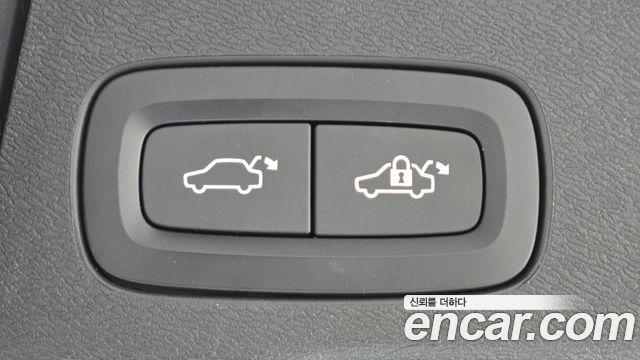 Volvo XC60 (II) D5 Inscription 2018 — фото 19