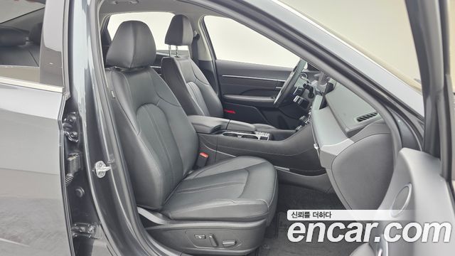 Hyundai Sonata The Edge (DN8) 1.6 Turbo Exclusive 2024 — фото 11