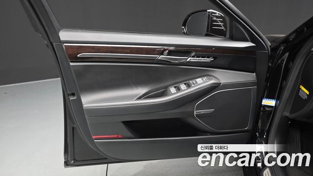 Genesis EQ900 3.8 GDI AWD Luxury 2018 — фото 24