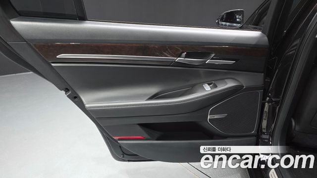 Genesis EQ900 3.8 GDI AWD Luxury 2018 — фото 25