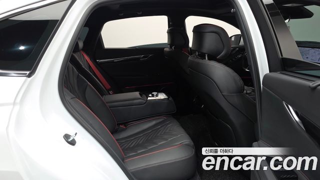 Genesis G80 (RG3) Gasoline 2.5 Turbo AWD 2025 — фото 11