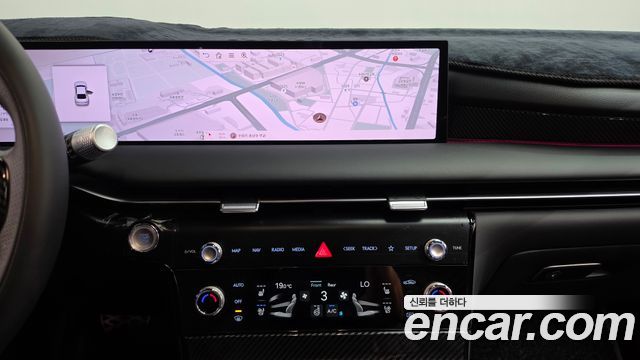 Genesis G80 (RG3) Gasoline 2.5 Turbo AWD 2025 — фото 13