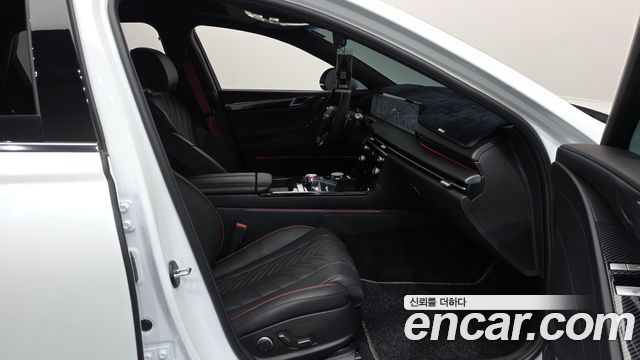 Genesis G80 (RG3) Gasoline 2.5 Turbo AWD 2025 — фото 26