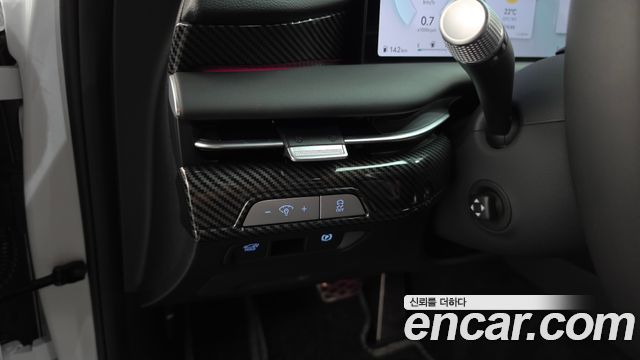 Genesis G80 (RG3) Gasoline 2.5 Turbo AWD 2025 — фото 27