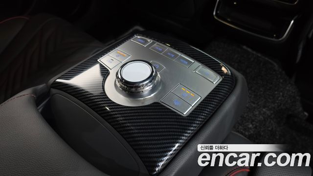 Genesis G80 (RG3) Gasoline 2.5 Turbo AWD 2025 — фото 31