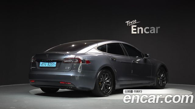 Tesla Model S 90D 2017 — фото 2