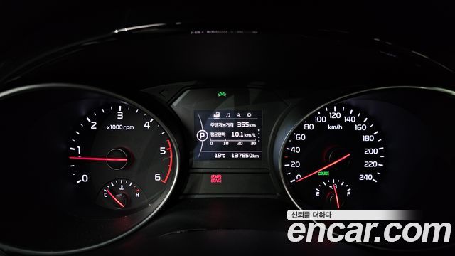 Kia Carnival 9-seater Prestige 2015 — фото 8