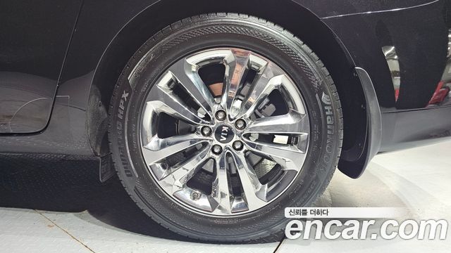 Kia Carnival 9-seater Prestige 2015 — фото 21