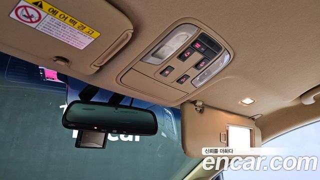 Kia Carnival 9-seater Prestige 2015 — фото 28
