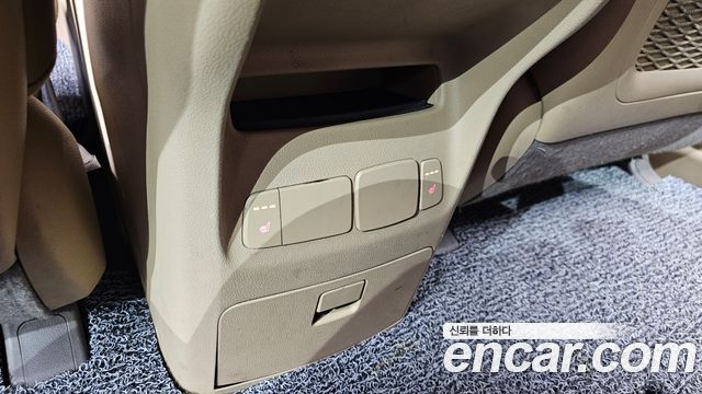 Kia Carnival 9-seater Prestige 2015 — фото 30