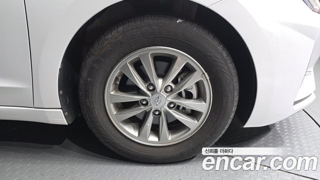 Hyundai Avante (AD) 1.6 Smart 2020 — фото 21