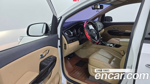 Kia Carnival 9-Seater Noblesse Special 2018 — фото 10