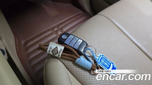 Kia Carnival 9-Seater Noblesse Special 2018 — фото 16