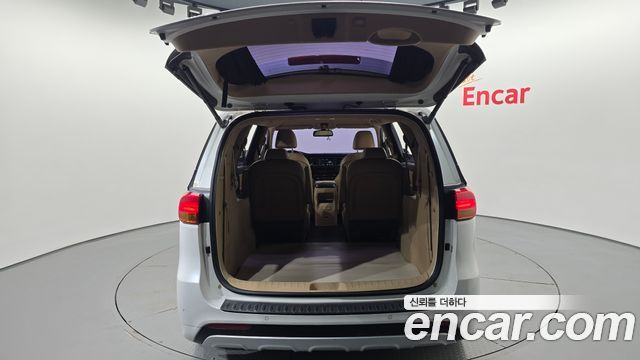 Kia Carnival 9-Seater Noblesse Special 2018 — фото 19