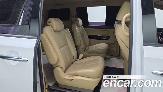 Kia Carnival 9-Seater Noblesse Special 2018 — фото 28