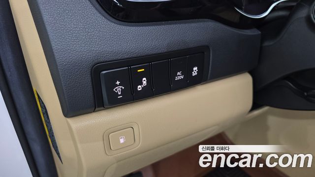 Kia Carnival 9-Seater Noblesse Special 2018 — фото 29