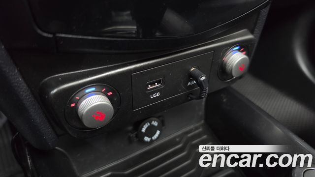KG Mobility (SsangYong) Tivoli Air 1.6 IX 2WD 2017 — фото 15