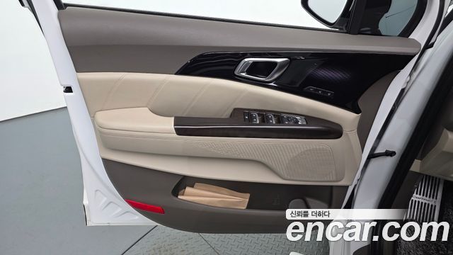 Kia Carnival (IV) Gasoline 7-Seater Signature 2021 — фото 31