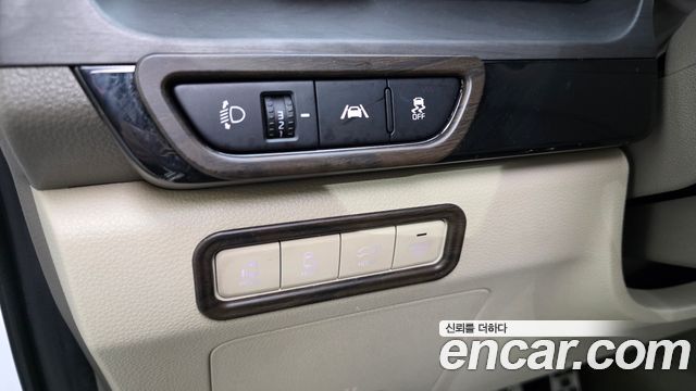 Kia Carnival (IV) Gasoline 7-Seater Signature 2021 — фото 33