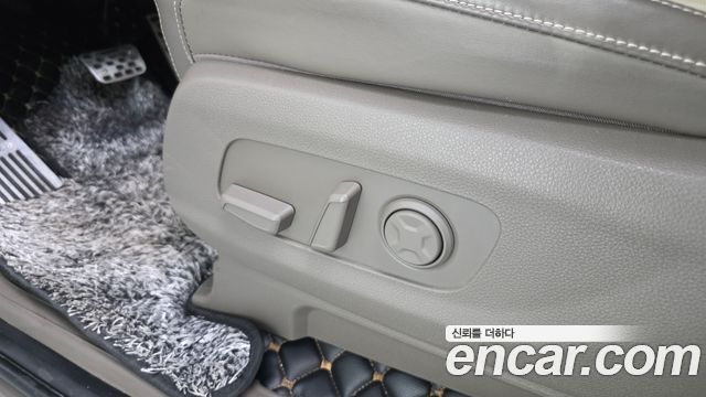 Kia Carnival (IV) Gasoline 7-Seater Signature 2021 — фото 38