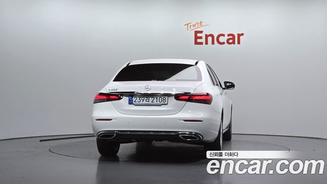 Mercedes-Benz E-Class (W213) E250 Exclusive 2023 — фото 4