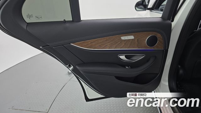 Mercedes-Benz E-Class (W213) E250 Exclusive 2023 — фото 25