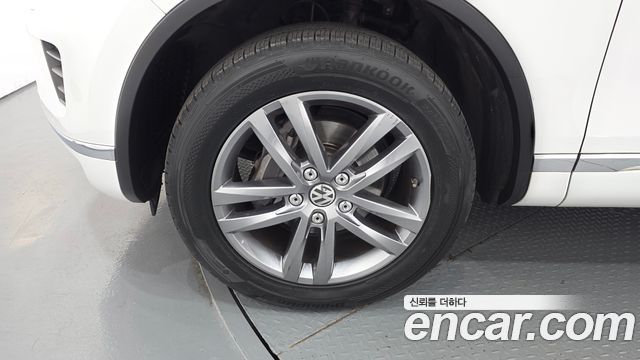 Volkswagen Touareg V6 3.0 TDI Bluemotion 7P5 2016 — фото 5