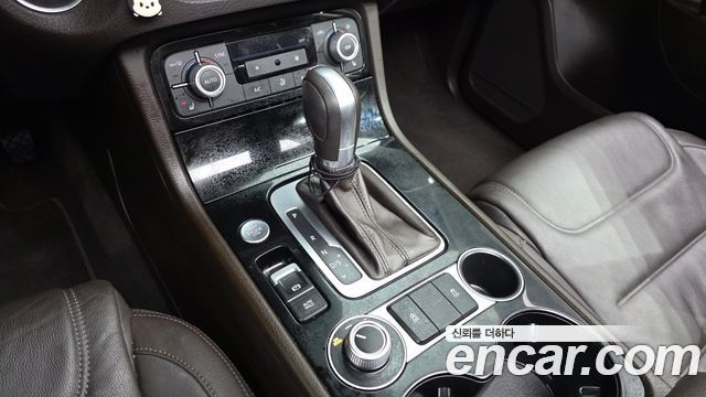 Volkswagen Touareg V6 3.0 TDI Bluemotion 7P5 2016 — фото 9